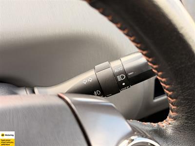 2014 Toyota Prius - Thumbnail