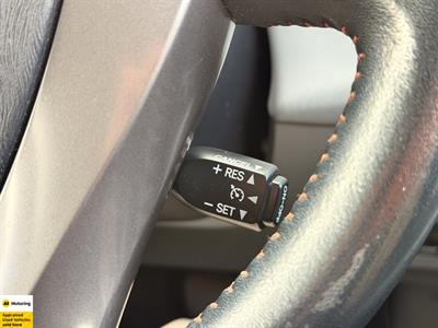 2014 Toyota Prius - Thumbnail