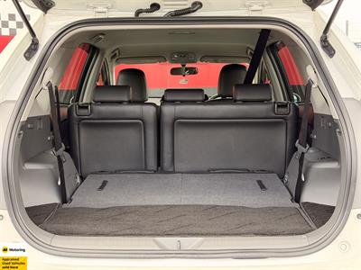 2014 Toyota Prius - Thumbnail