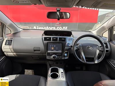 2014 Toyota Prius - Thumbnail