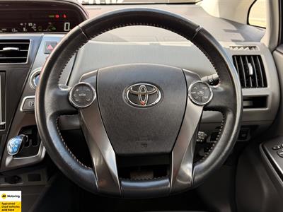 2014 Toyota Prius - Thumbnail