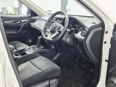 2022 Nissan X-Trail - Thumbnail