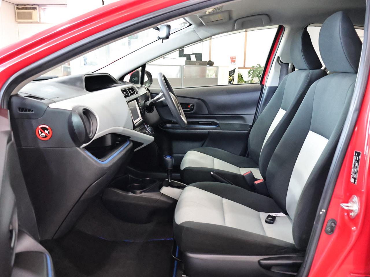 2013 Toyota Aqua