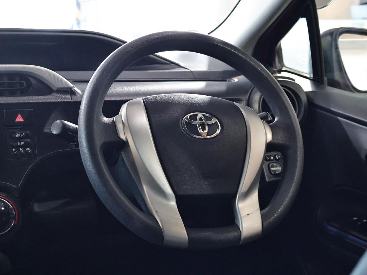 2013 Toyota Aqua