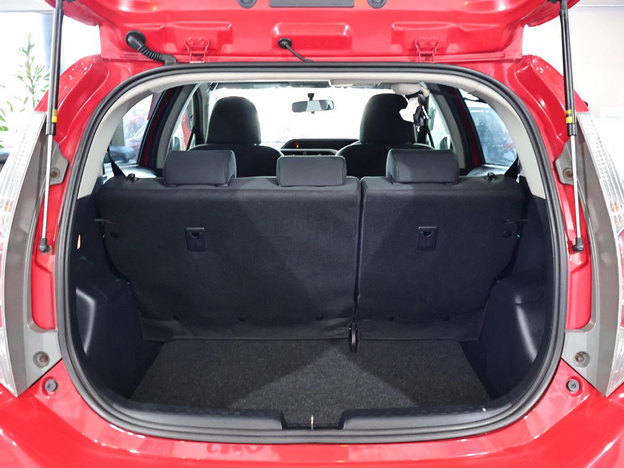 2013 Toyota Aqua