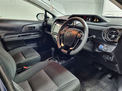2019 Toyota Aqua - Thumbnail