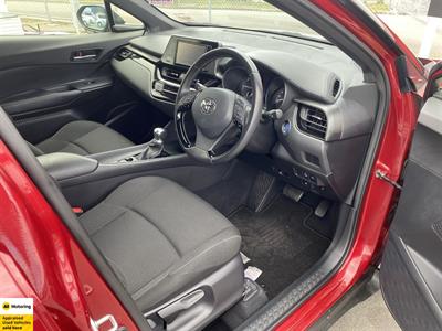 2018 Toyota C-HR - Thumbnail