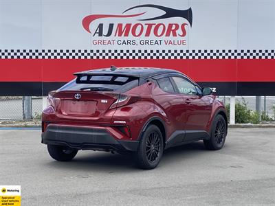 2018 Toyota C-HR - Thumbnail
