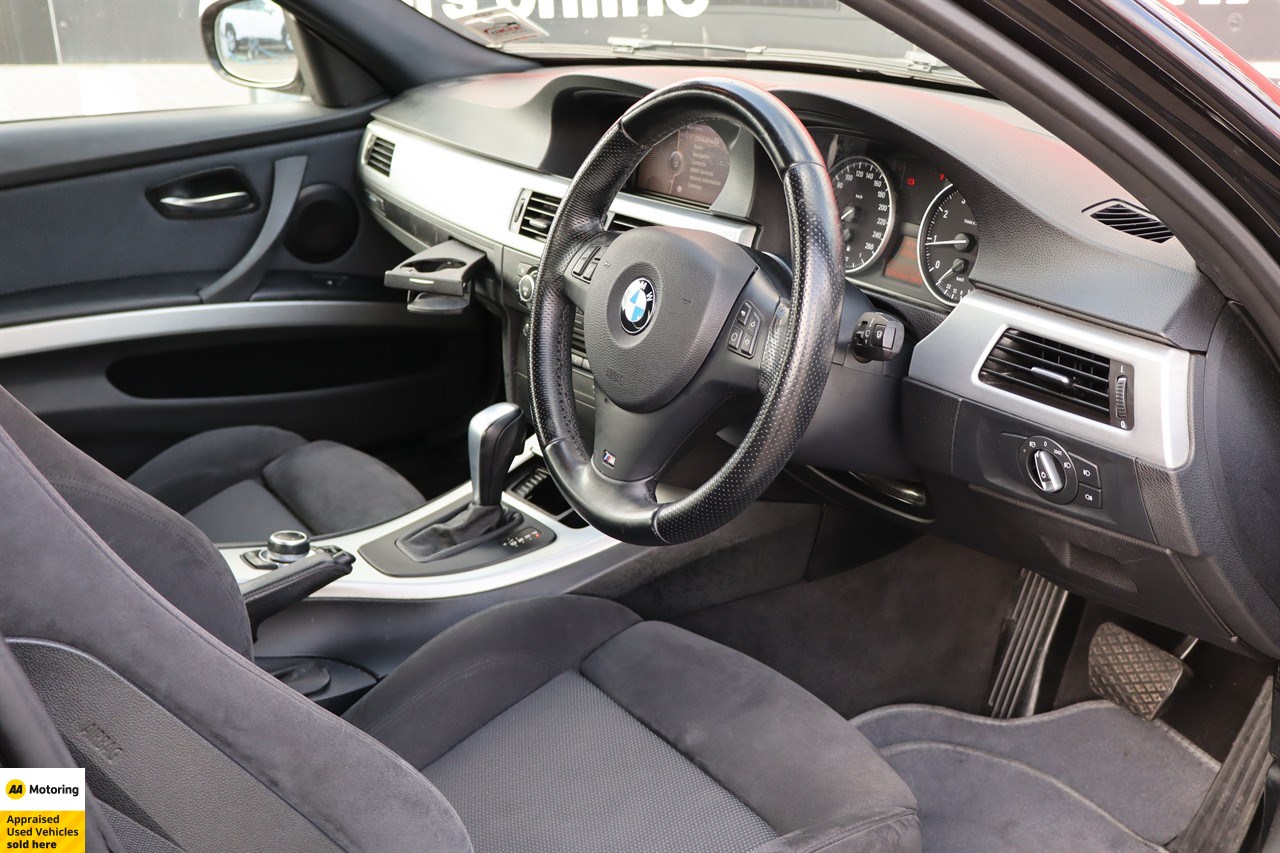 2012 BMW 320i