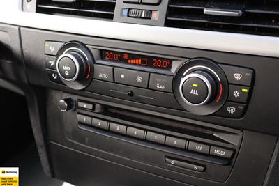 2012 BMW 320i - Thumbnail