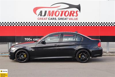 2012 BMW 320i - Thumbnail