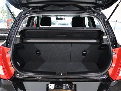 2016 Suzuki Swift - Thumbnail