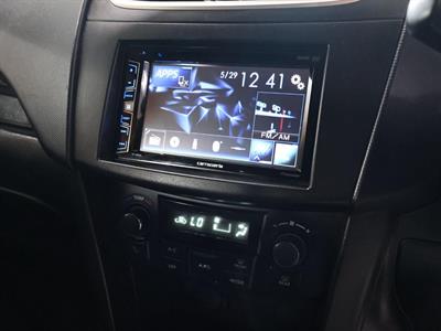 2016 Suzuki Swift - Thumbnail