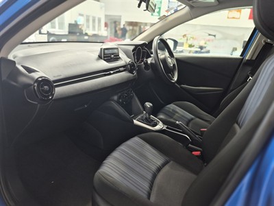 2014 Mazda Demio - Thumbnail