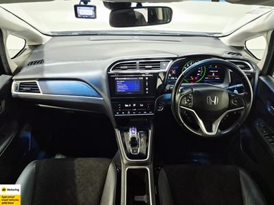 2015 Honda Shuttle - Thumbnail