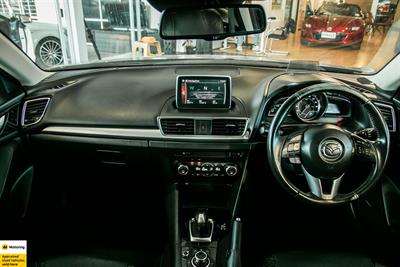 2016 Mazda Axela - Thumbnail