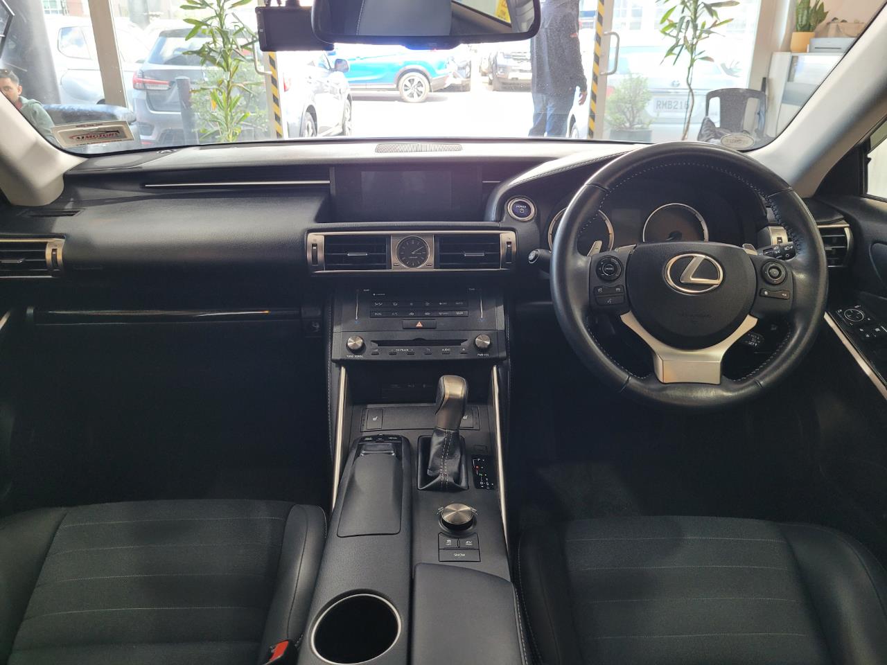 2014 Lexus IS 300h