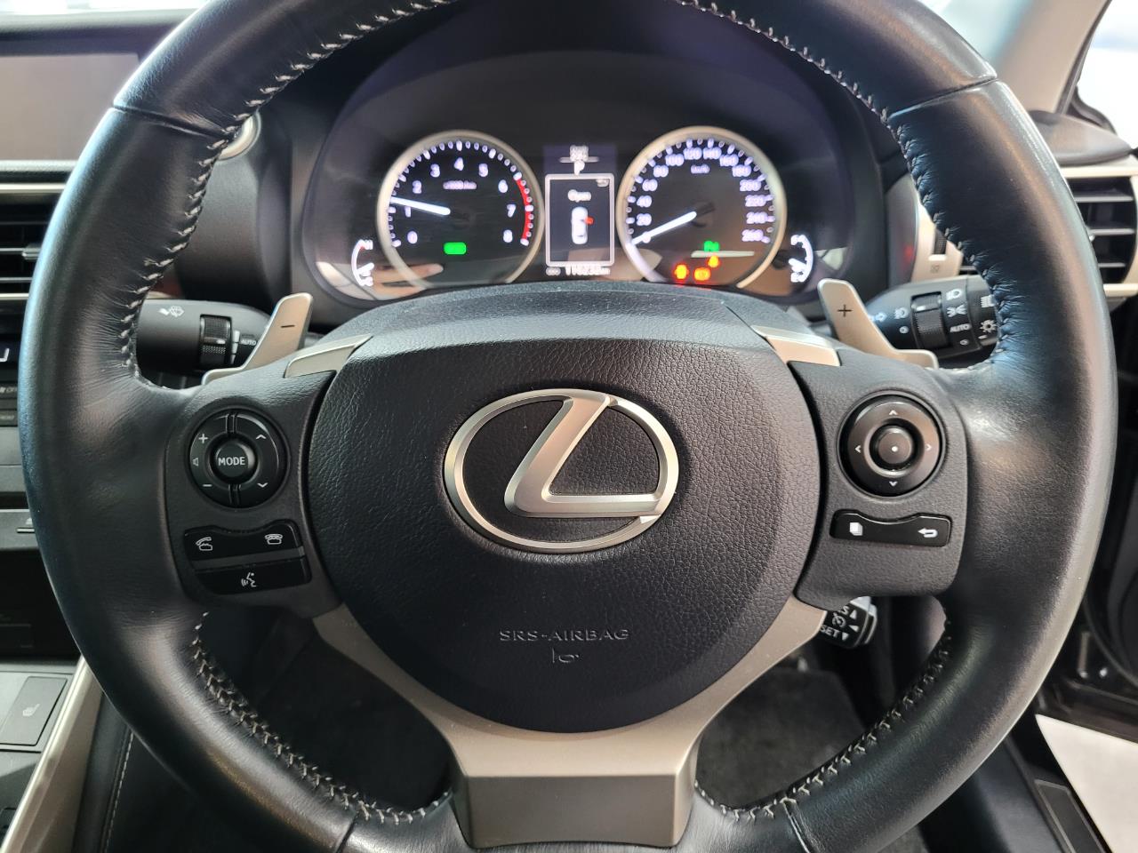 2014 Lexus IS 300h