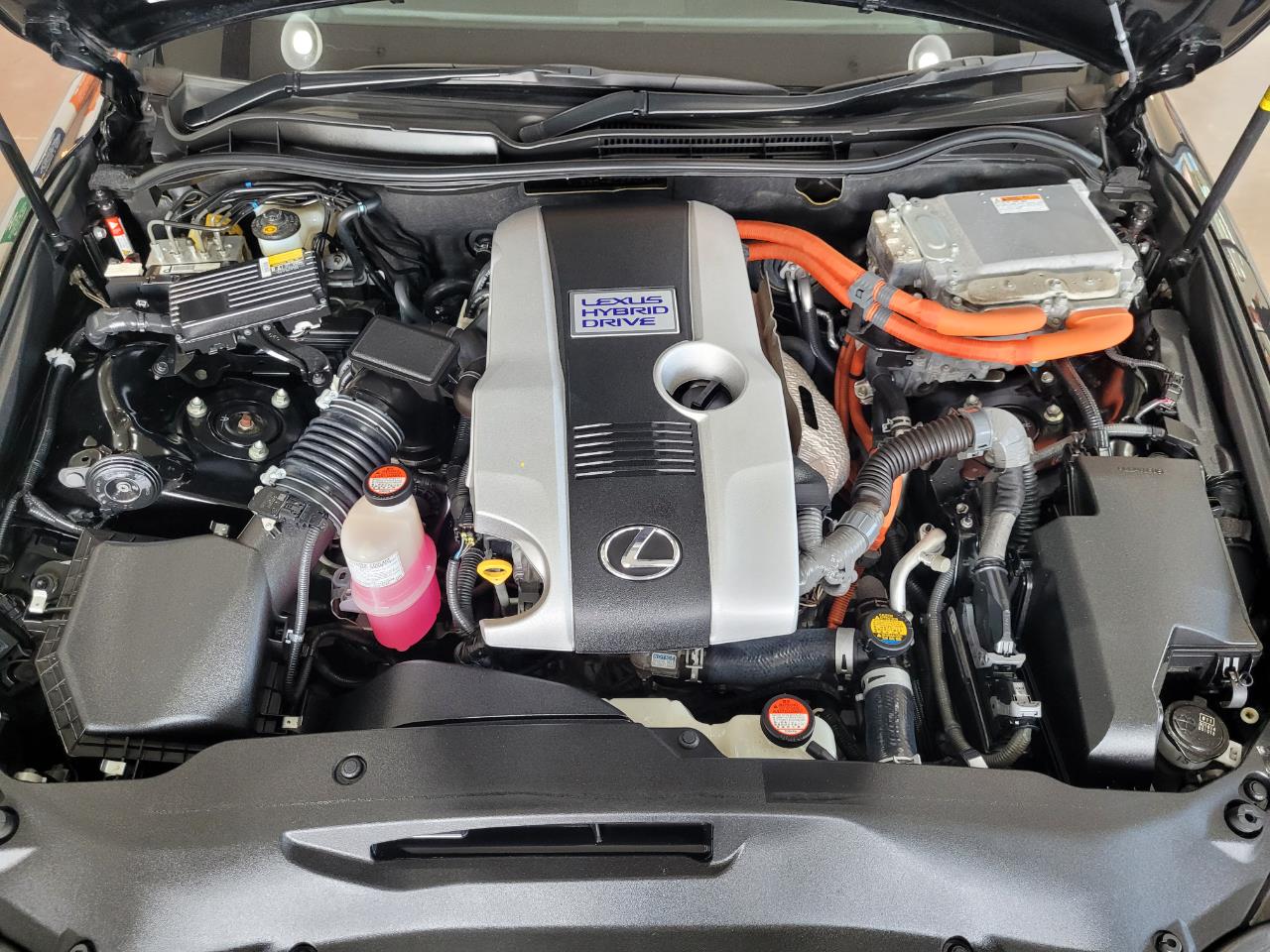 2014 Lexus IS 300h