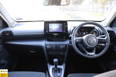 2020 Toyota YARIS CROSS - Thumbnail