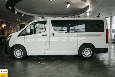 2020 Toyota Hiace - Thumbnail