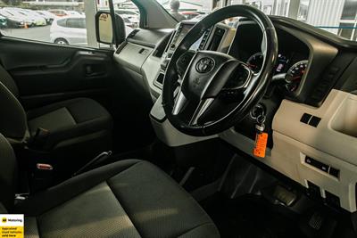 2020 Toyota Hiace - Thumbnail