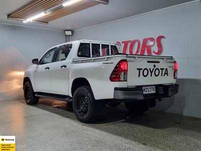 2020 Toyota HILUX - Thumbnail