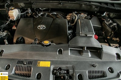 2017 Toyota Highlander - Thumbnail