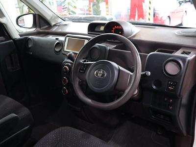 2014 Toyota Spade - Thumbnail