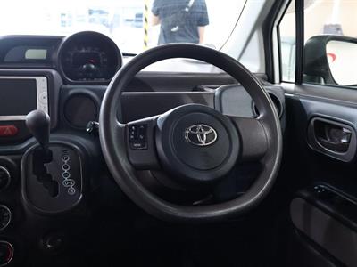 2014 Toyota Spade - Thumbnail