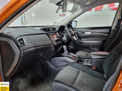 2022 Nissan X-Trail - Thumbnail