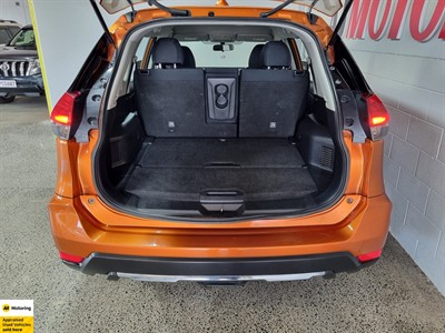 2022 Nissan X-Trail - Thumbnail