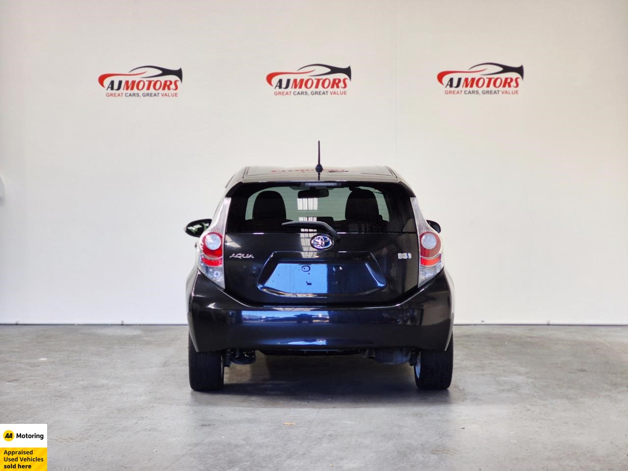 2013 Toyota Aqua
