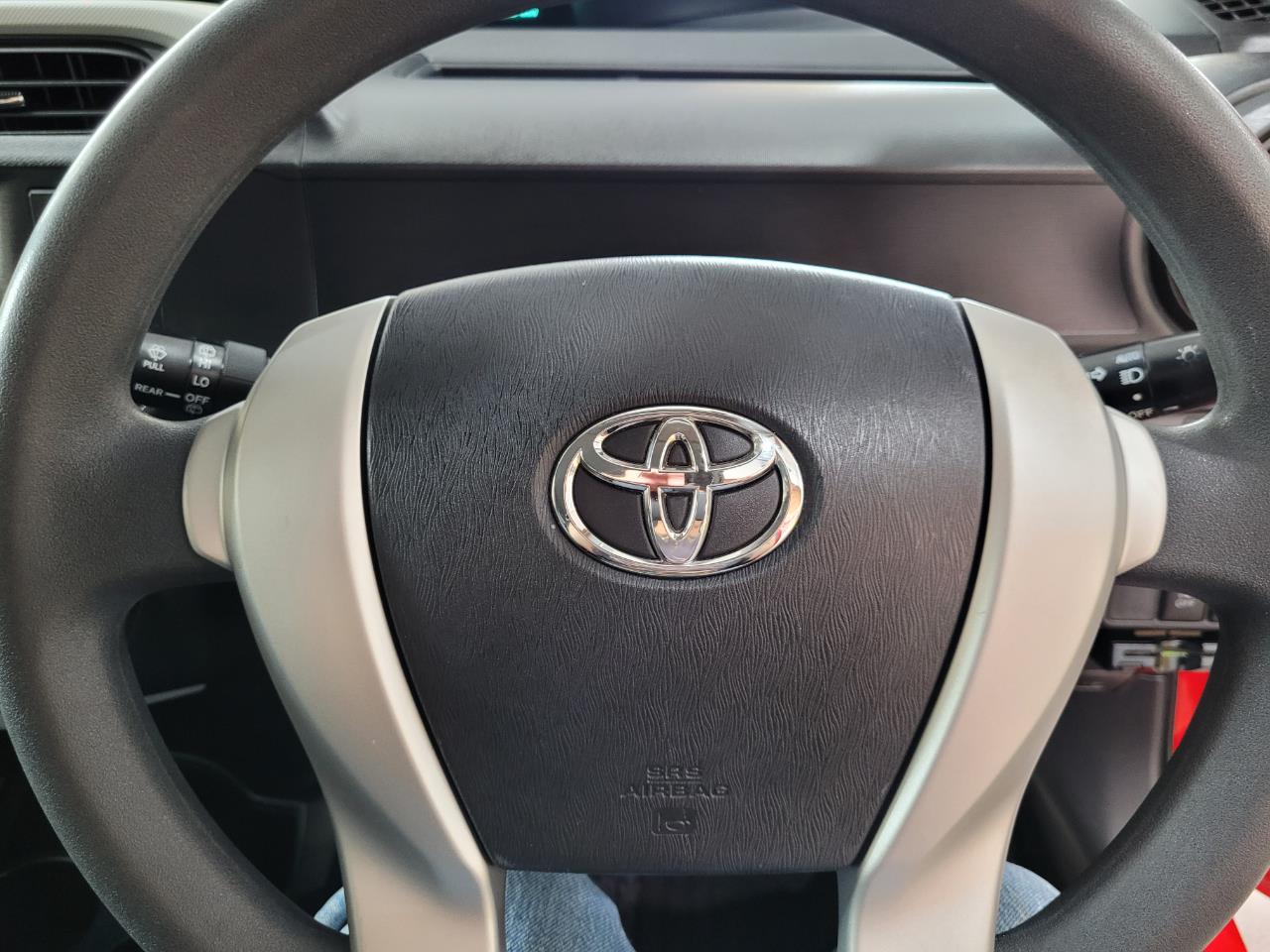 2013 Toyota Aqua