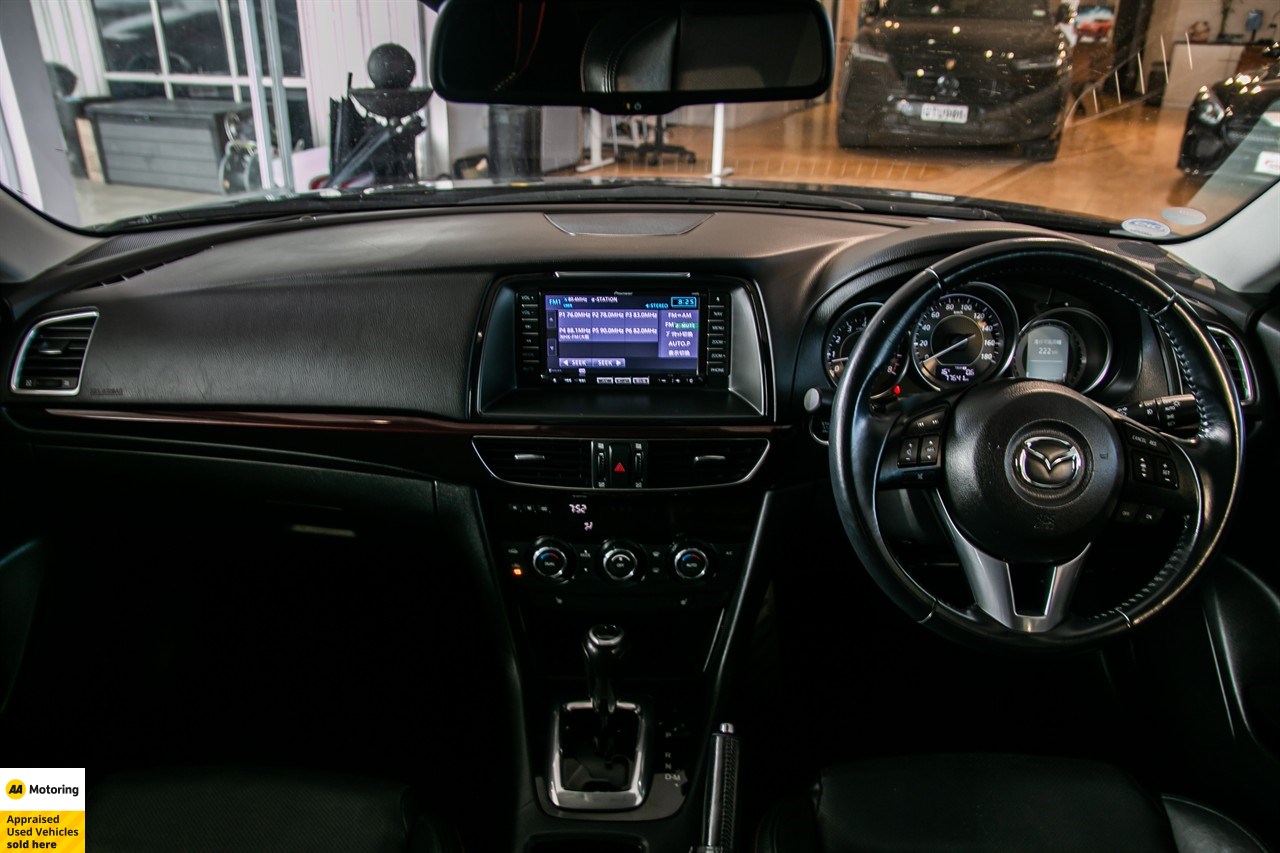 2014 Mazda Atenza