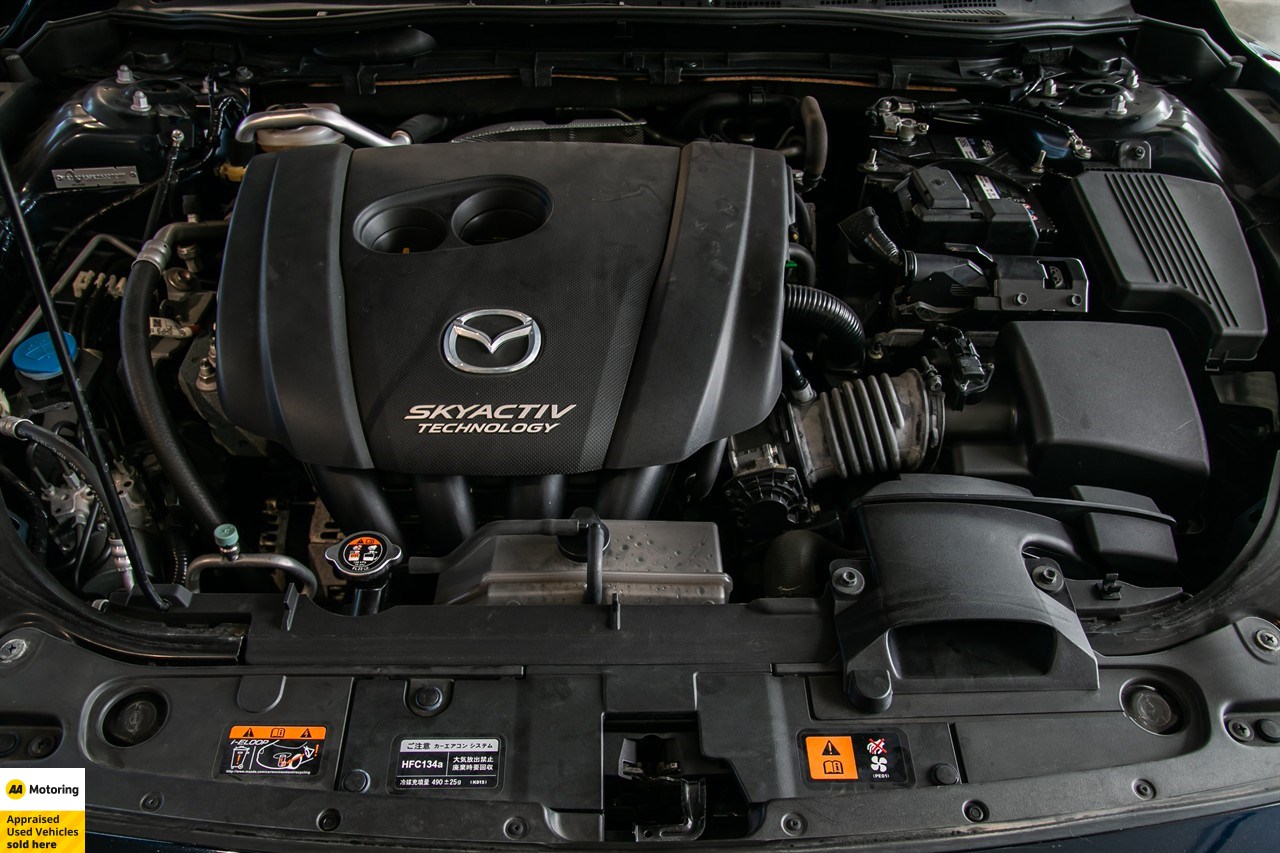 2014 Mazda Atenza
