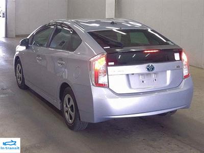 2013 Toyota Prius - Thumbnail