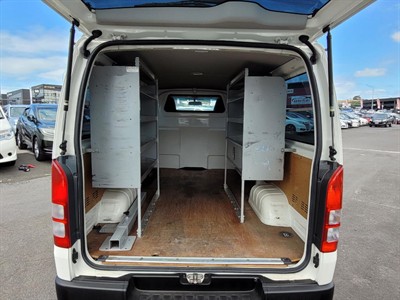 2019 Toyota Hiace - Thumbnail