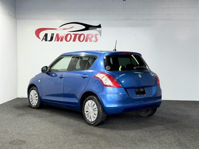 2014 Suzuki Swift - Thumbnail