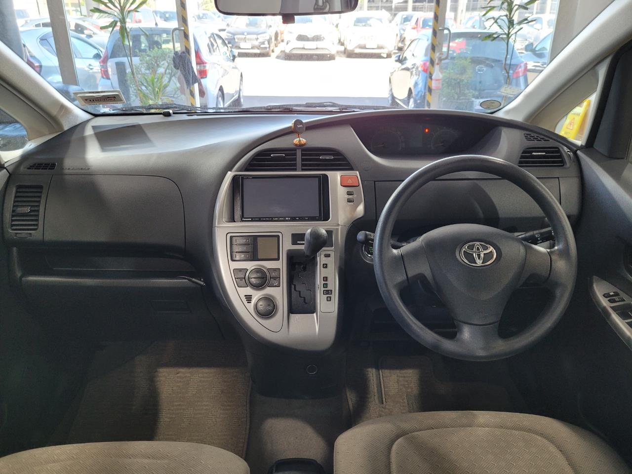 2005 Toyota Ractis