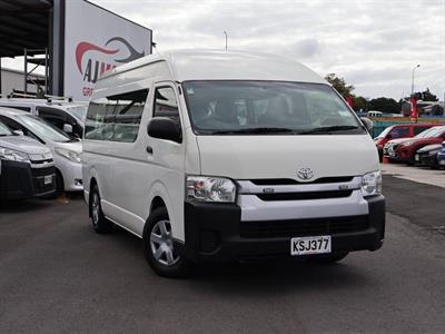 2017 Toyota Hiace - Thumbnail