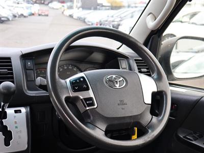 2017 Toyota Hiace - Thumbnail