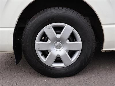 2017 Toyota Hiace - Thumbnail