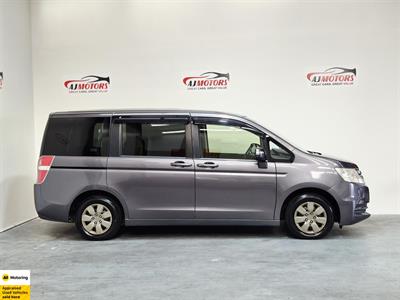2015 Honda STEPWAGON - Thumbnail