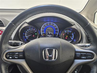 2013 Honda Fit Hybrid - Thumbnail