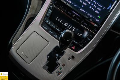 2015 Toyota Alphard - Thumbnail