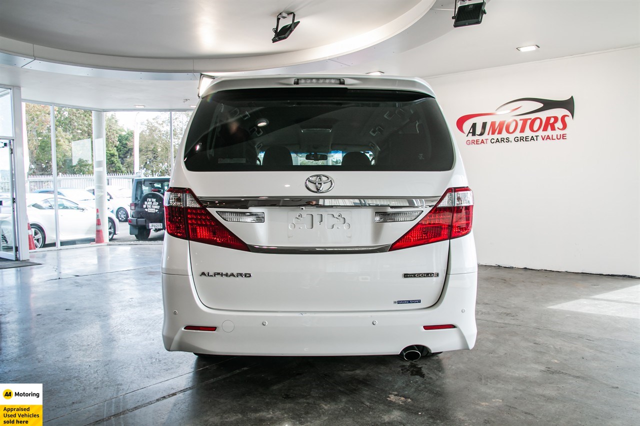 2015 Toyota Alphard