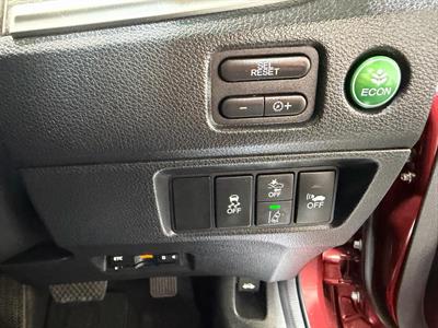 2015 Honda Jade - Thumbnail