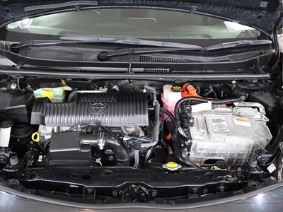 2015 Toyota Sienta - Thumbnail