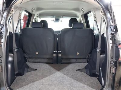 2015 Toyota Sienta - Thumbnail